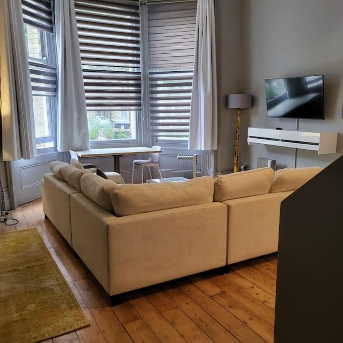 5 Luxury Spacious Loft - Prime Location - Comfortable Bed & Sofa Brighton Exterior photo